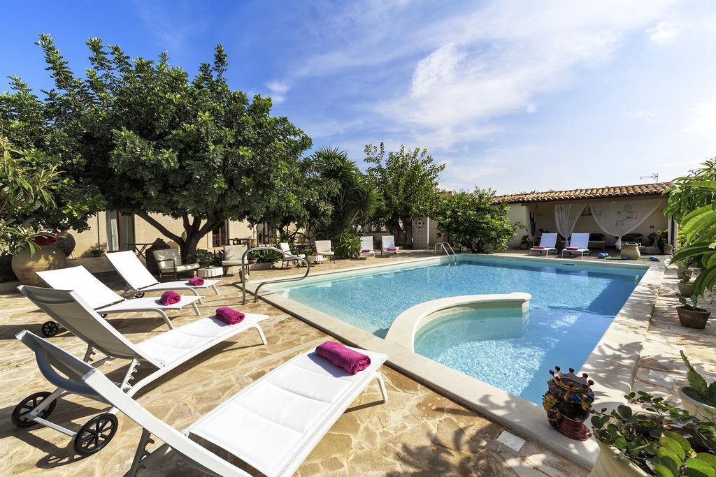 Villa U Marchisi B&B シクリ エクステリア 写真